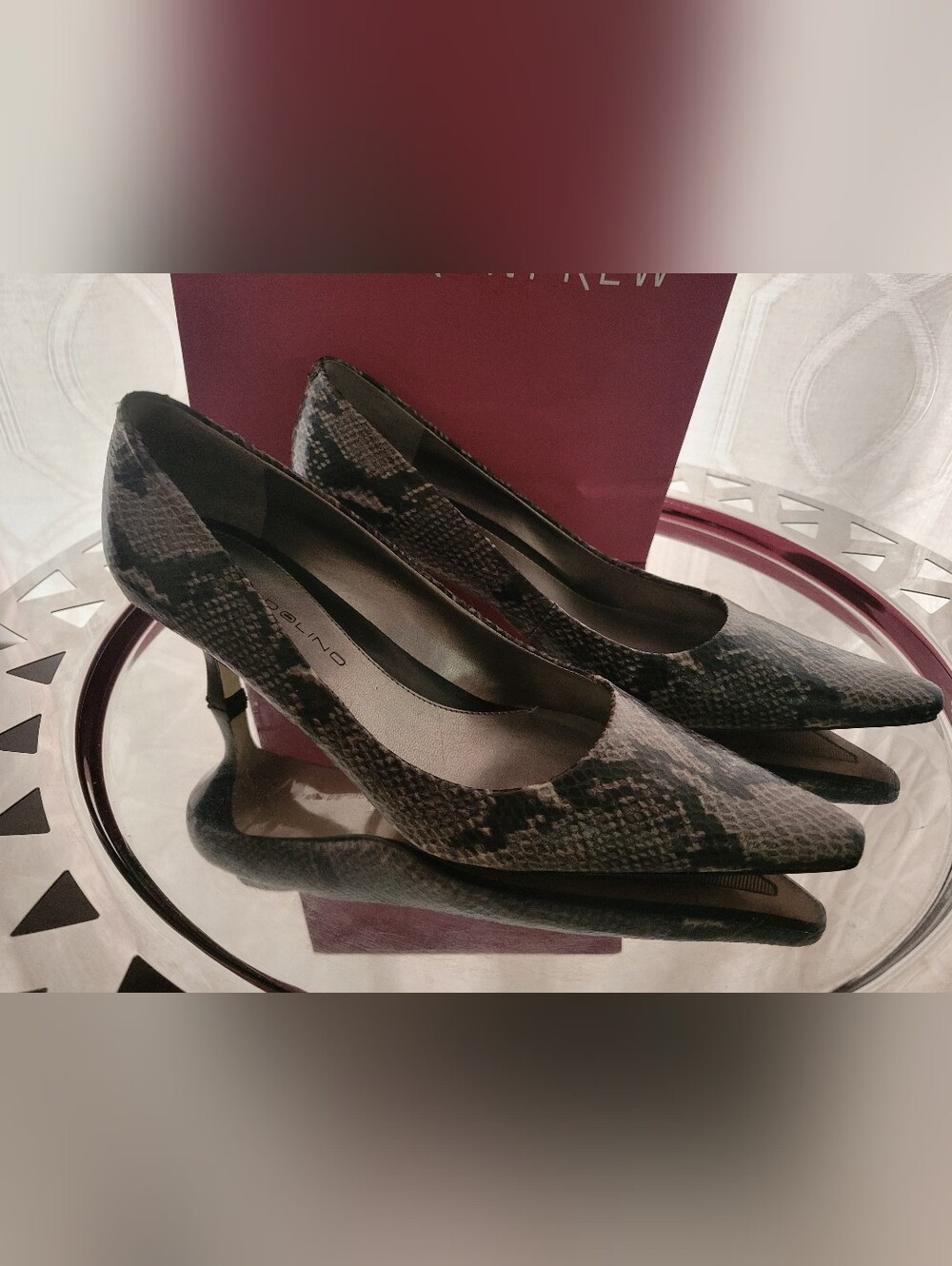 LIKE NEW Stunning Python Leather BANDOLINO pumps SIZE 6.5